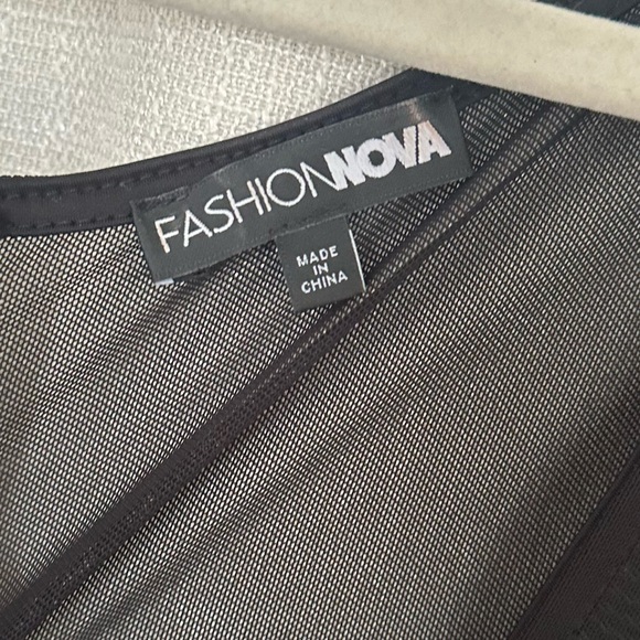 Fashion Nova Black Mesh Long Sleeve Mini Dress Size 1X - Picture 9 of 10